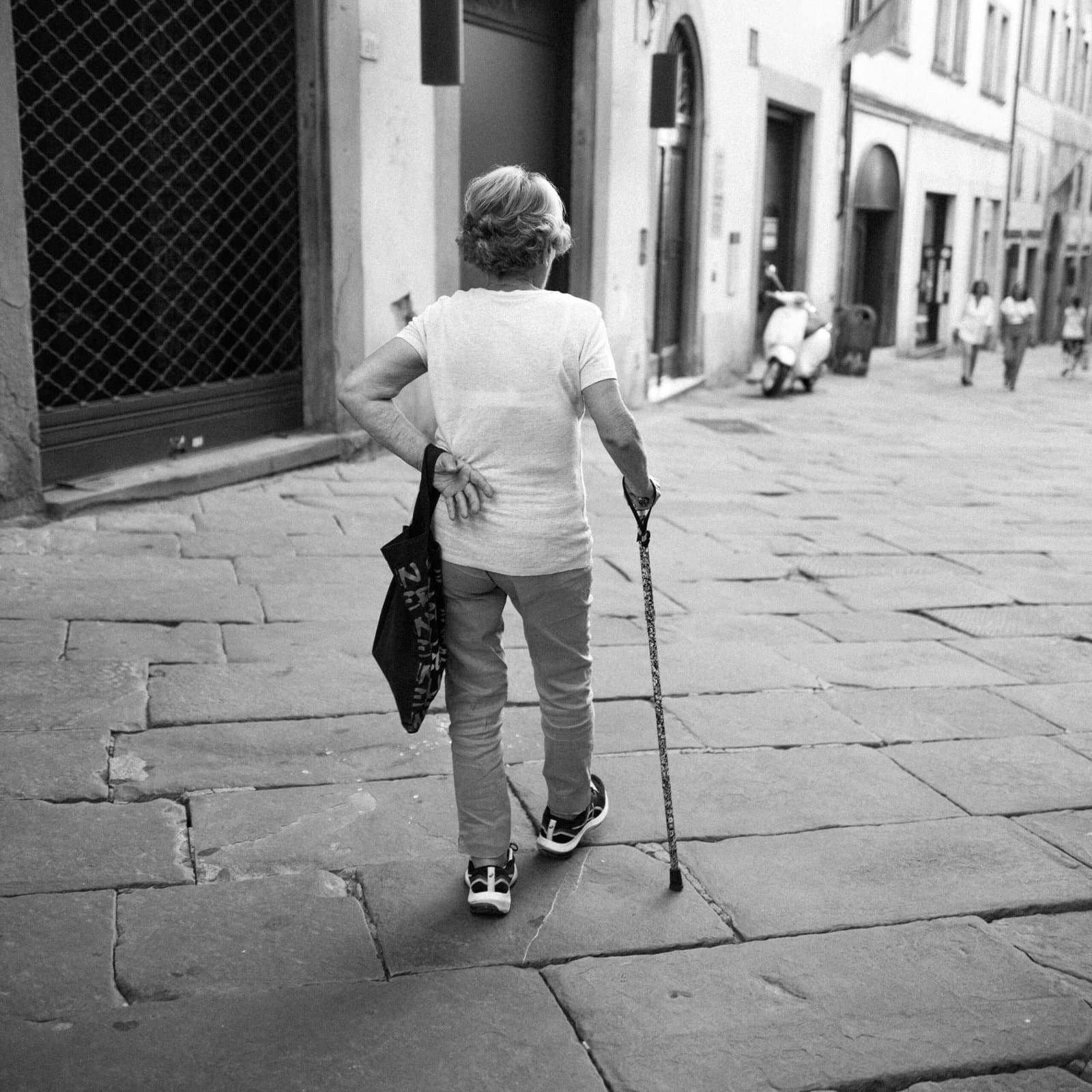 MS Mobility Devices: A Beginner’s Guide to Mobility and Home Supports